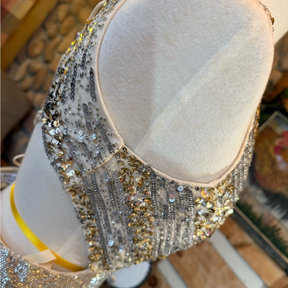 Mac Duggal Gold Sequin One-Shoulder Maxi Dress 8 - Picture 11 of 14